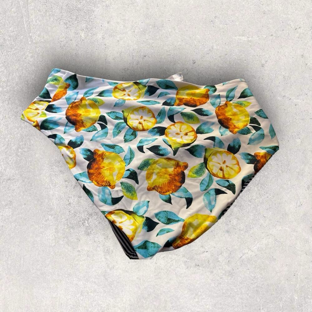 Cupshe Bikini 3X  Lemon Removable Pads Reversible Bottoms Adjustable Strap